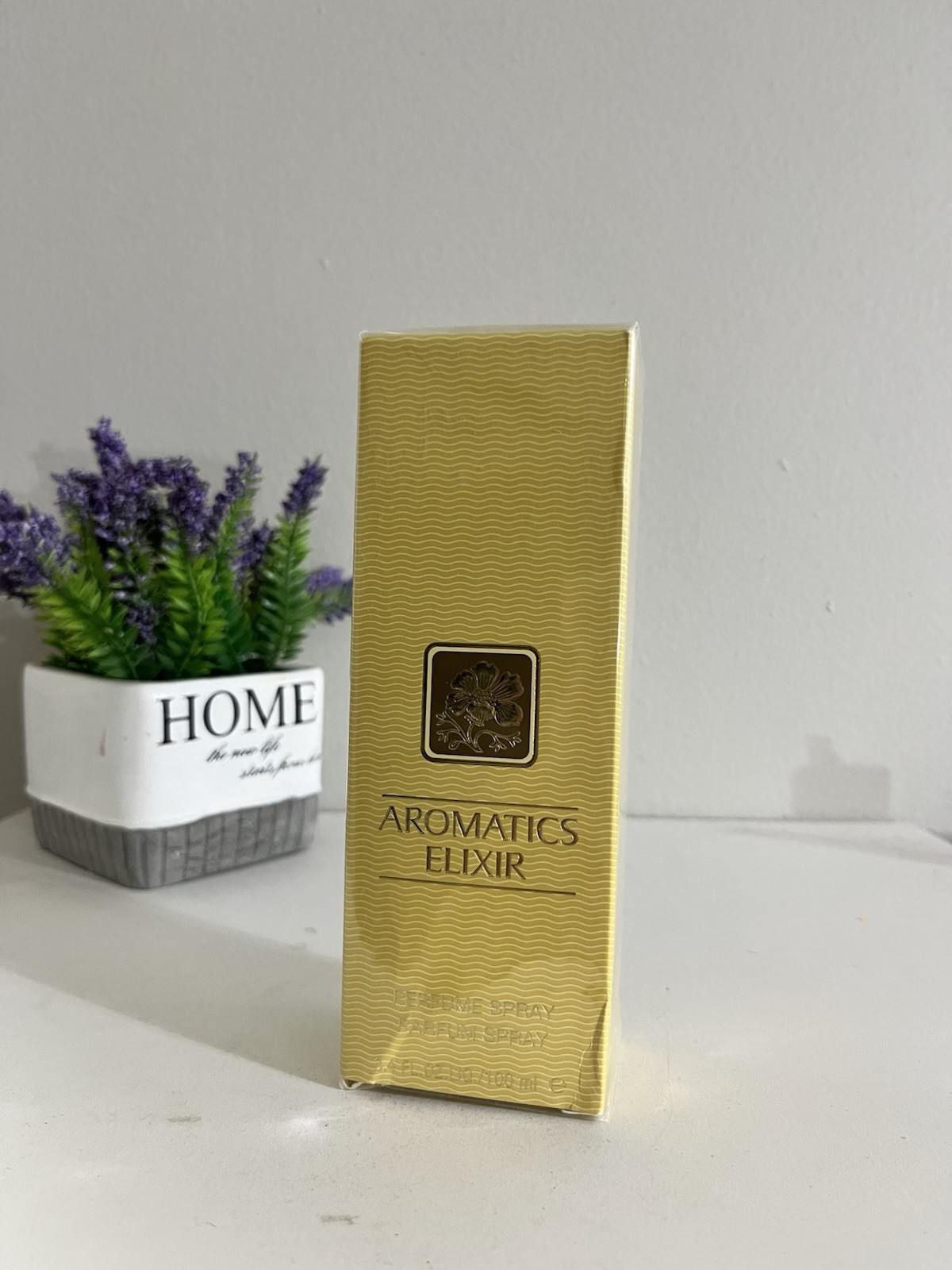 Clinique Aromatics Elixir Perfume Spray, Full Size, 3.4 OZ / 100 ML Clinique Aromatics Elixir Perfume Spray, Full Size, 3.4 OZ / 100 ML
