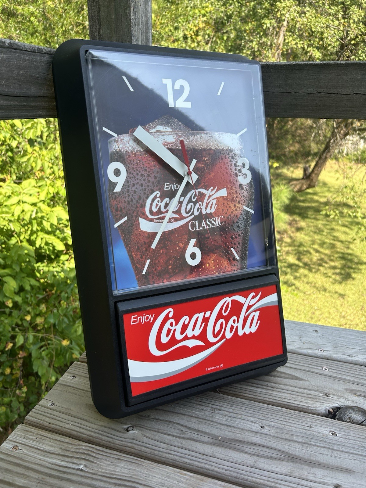 VINTAGE DEAD STOCK COKE COCA COLA DINNER GLASS CLOCK RED SIGN 1994 VINTAGE DEAD STOCK COKE COCA COLA DINNER GLASS CLOCK RED SIGN 1994