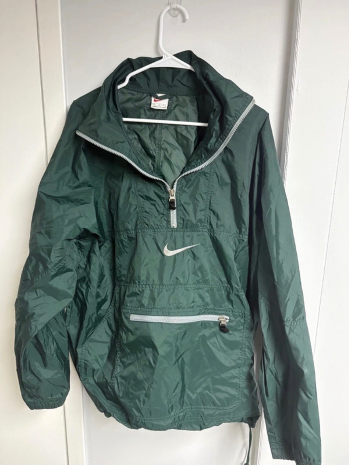 Vintage Nike Green Pullover Windbreaker Jacket Vintage Nike Green Pullover Windbreaker Jacket