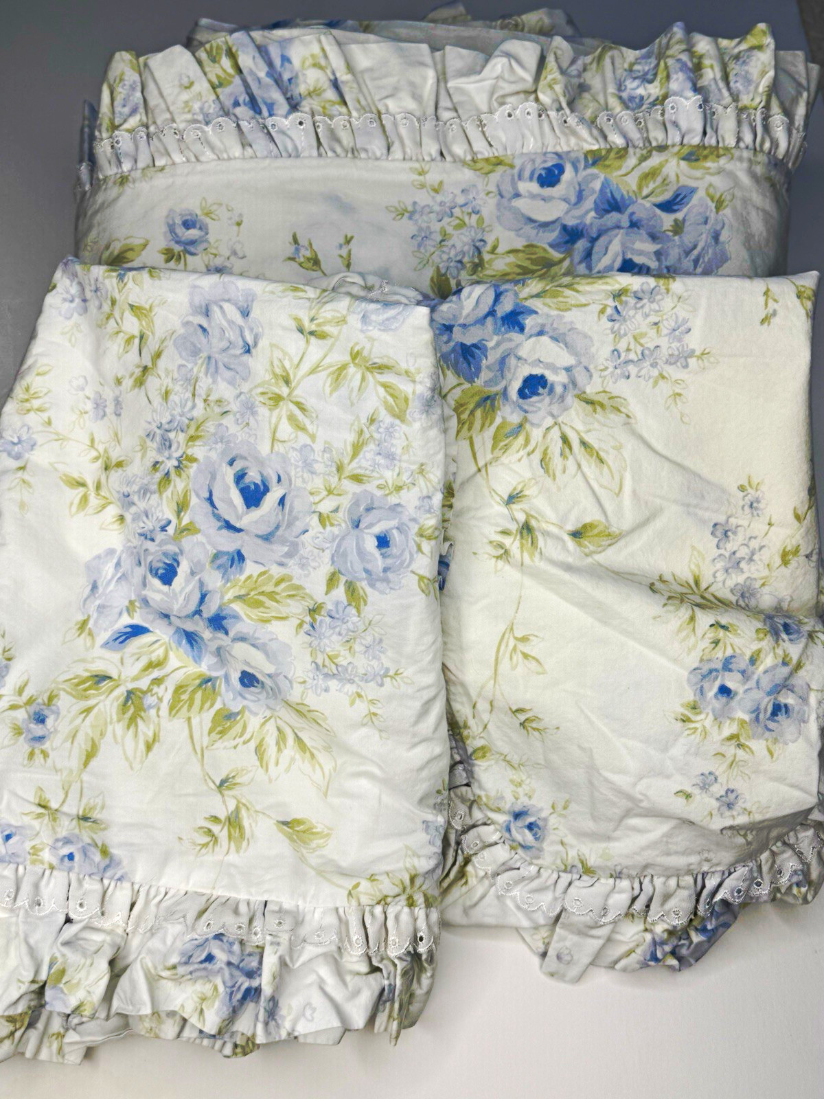 Vintage Rachel Ashwell British roseQ Duvet 2 pillow sham Throw Pillow bed skirt