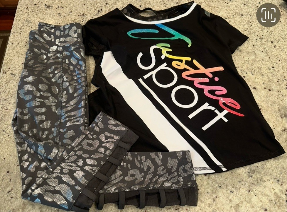 Justice Girls Justice Sports Top / Bra & Leopard Legging Set Size 8 Justice Girls Justice Sports Top / Bra & Leopard Legging Set Size 8