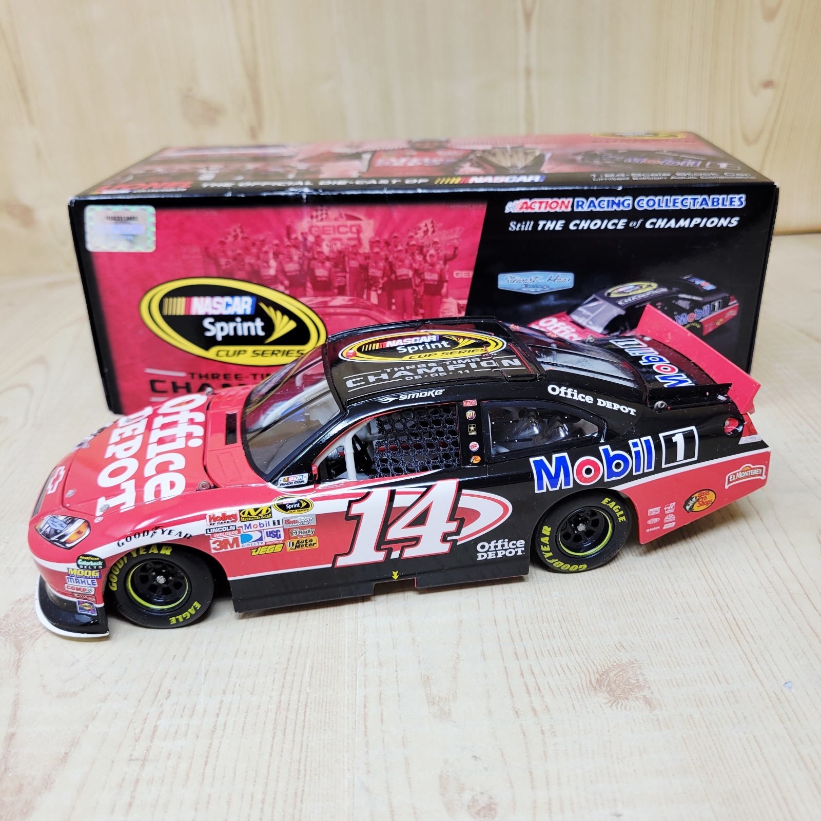 1/24 2011 #14 Tony Stewart Office Depot 3x champion Impala Lionel READ DISC