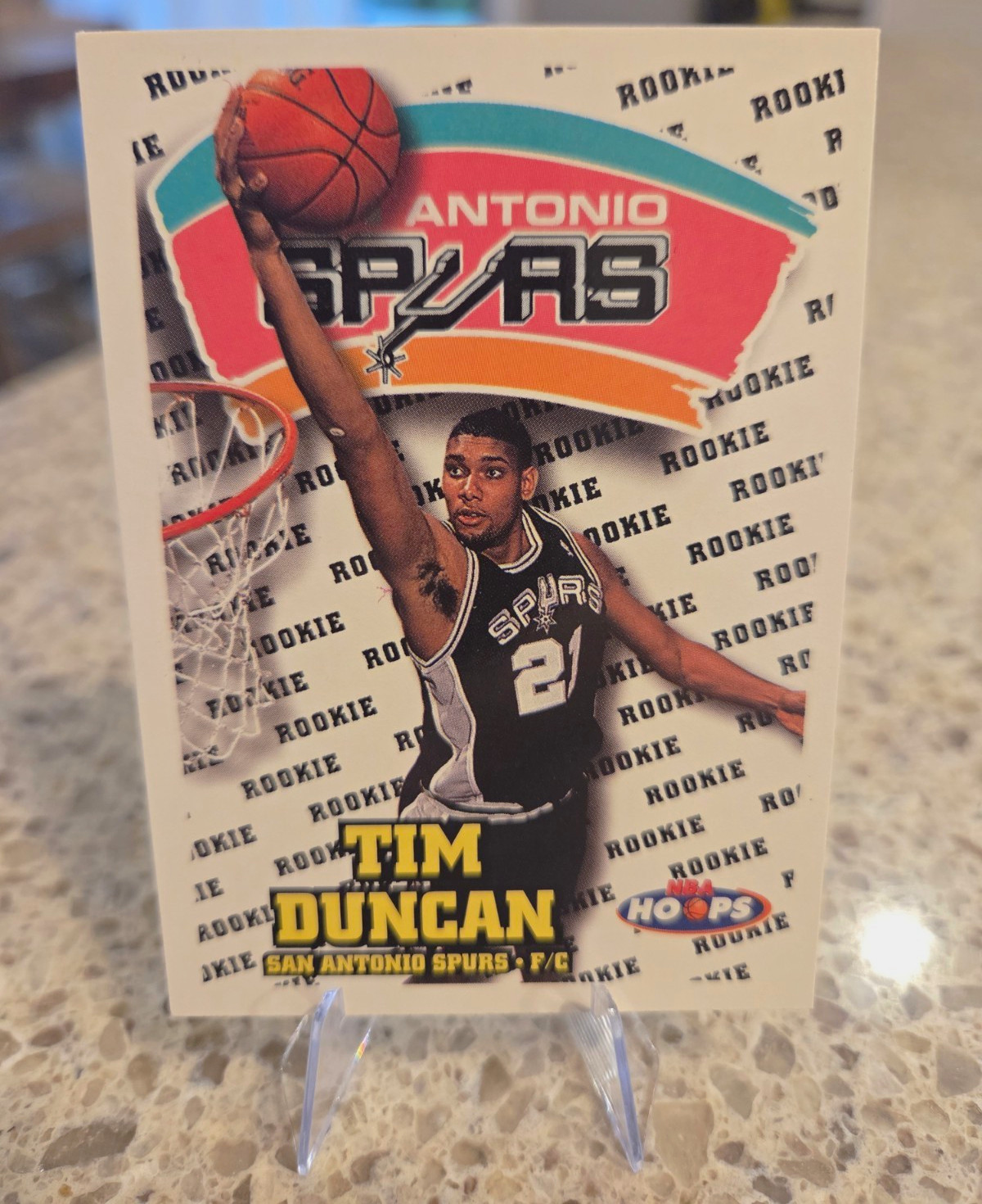 SkyBox 1997-98 NBA Hoops Tim Duncan RC San Antonio Spurs #166