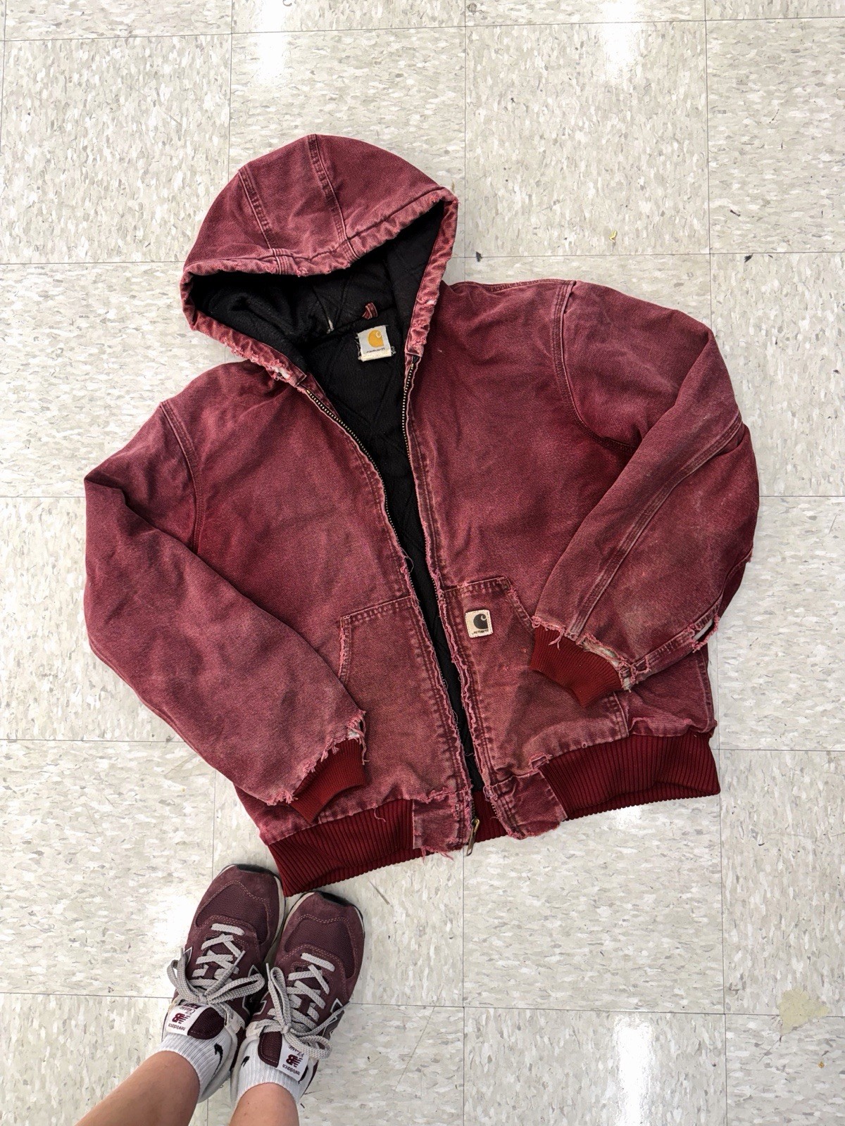 Vintage 2003 Carhartt J130 CRI Sandstone Active Jacket Crimson Red Faded -Size M