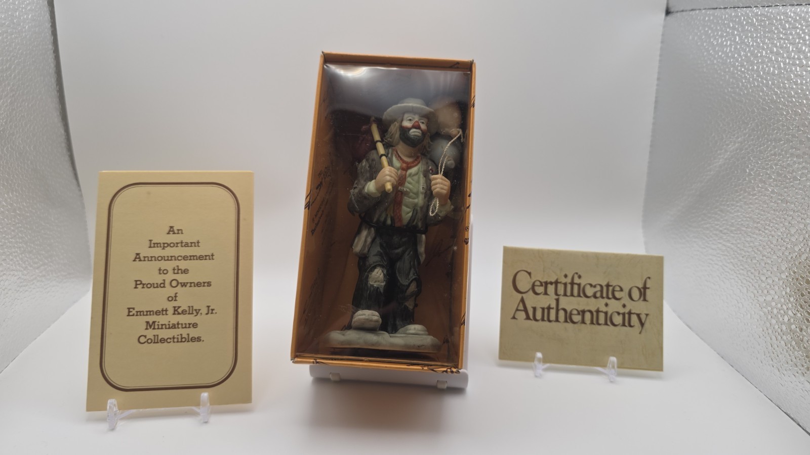 Emmett Kelly Jr Flambro Signature Clown Figurine With Balloons w/COA