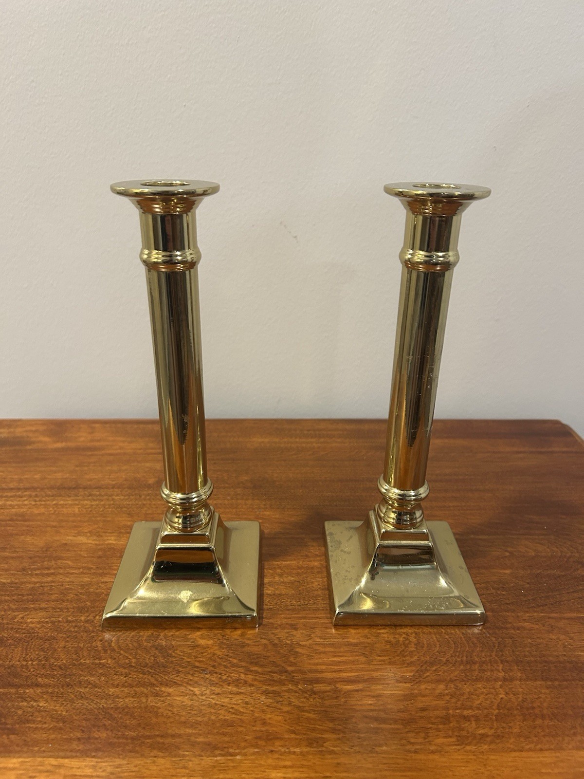 Pair Vintage Virginia Metalcrafters Solid Brass Column Candlesticks 8.5\