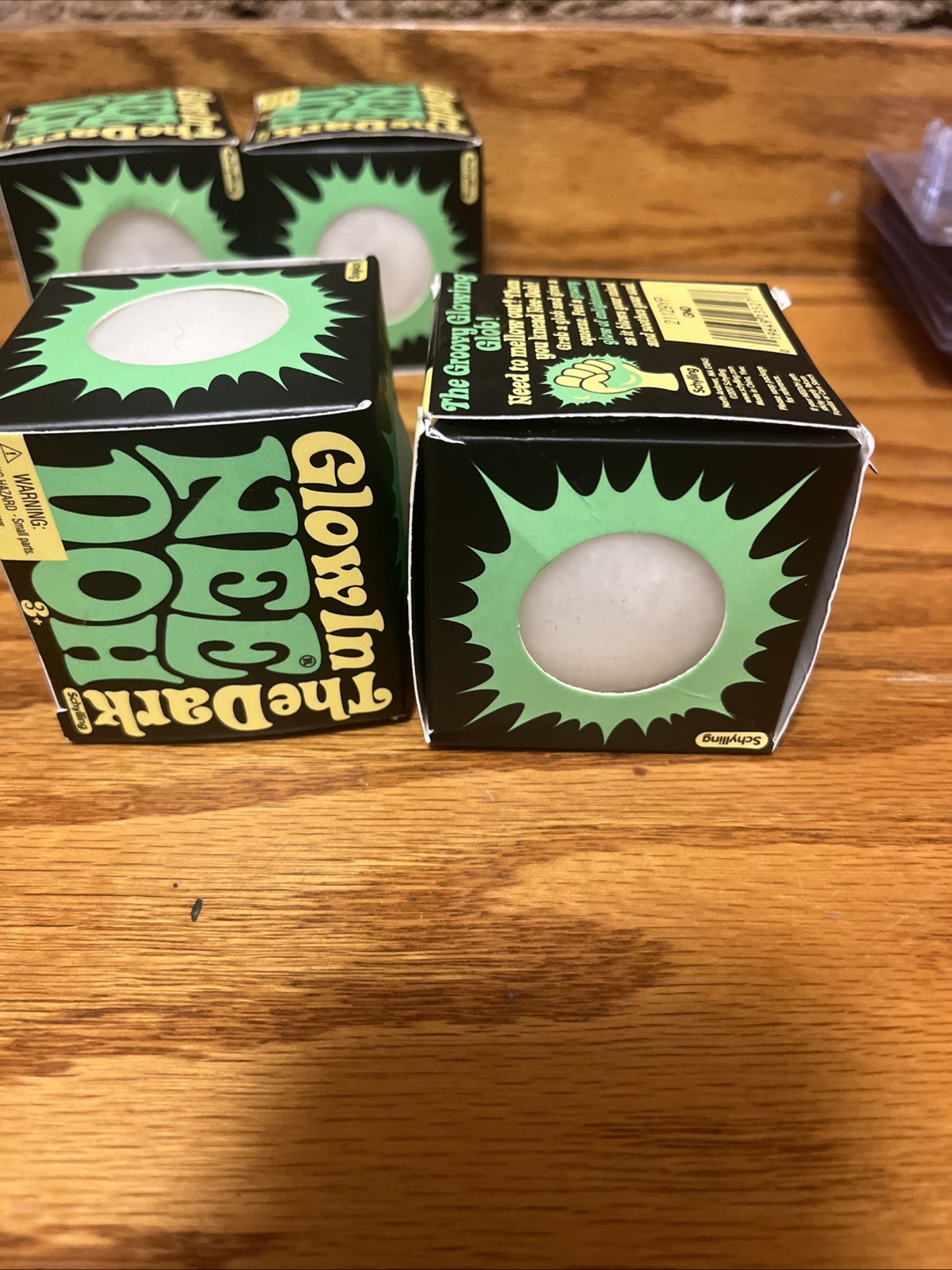 Rare 2017 OG White Glow in The Dark Groovy Glob Original -New 100% (au) Lot Of 2
