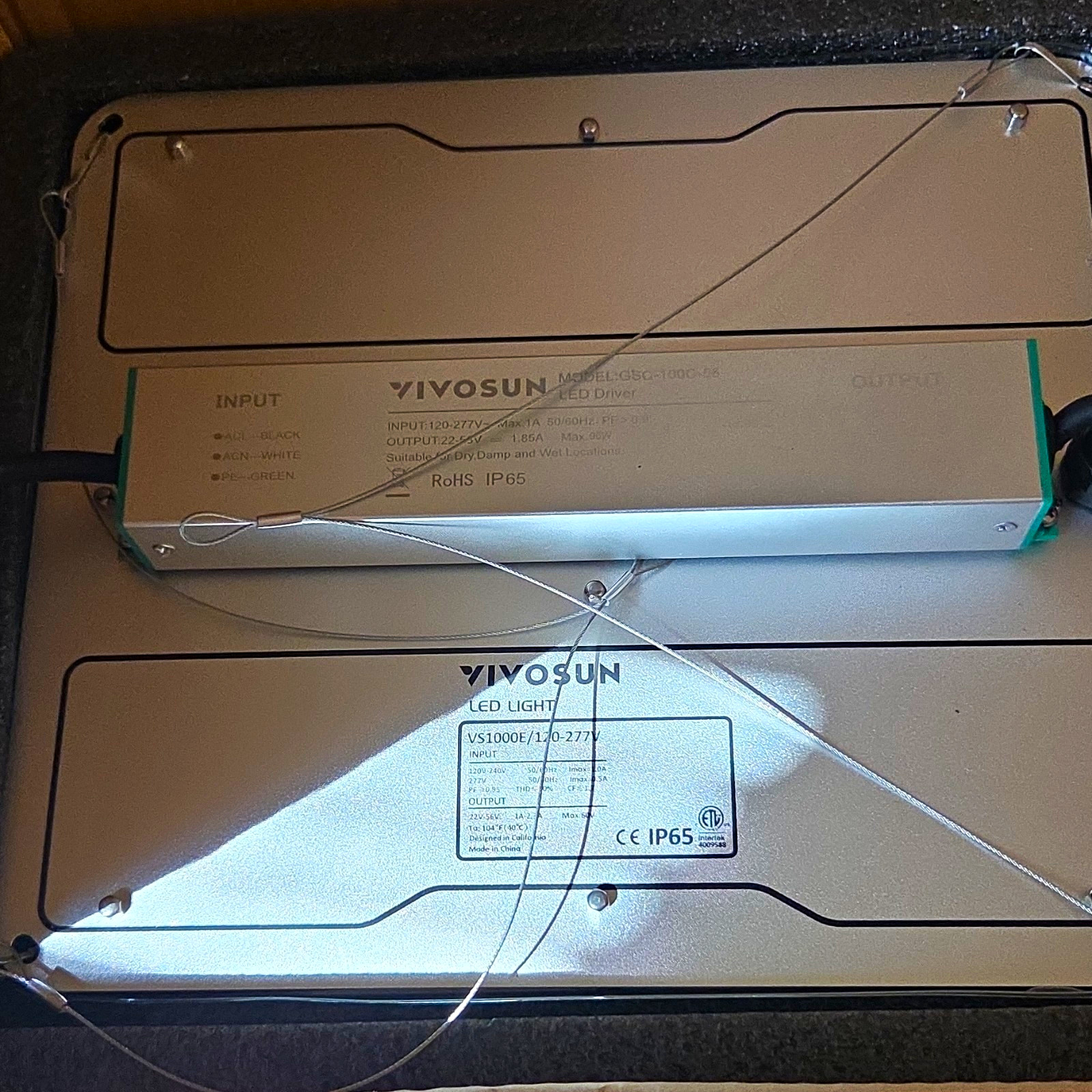 2-Pack VIVOSUN VS1000E LED Grow Light 1000W 100-277V Dimmable IP65 White