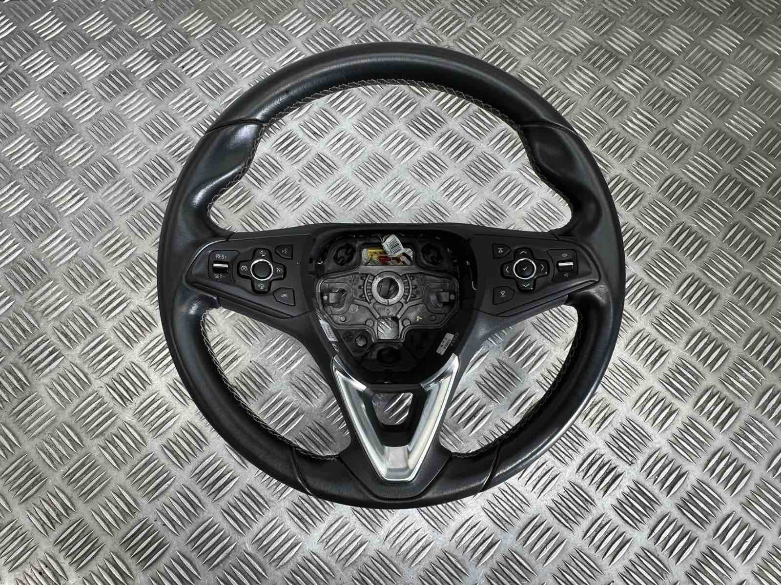 15-19 VAUXHALL ASTRA K MK7 MULTIFUNCTION LEATHER STEERING WHEEL (NOT HEATED)