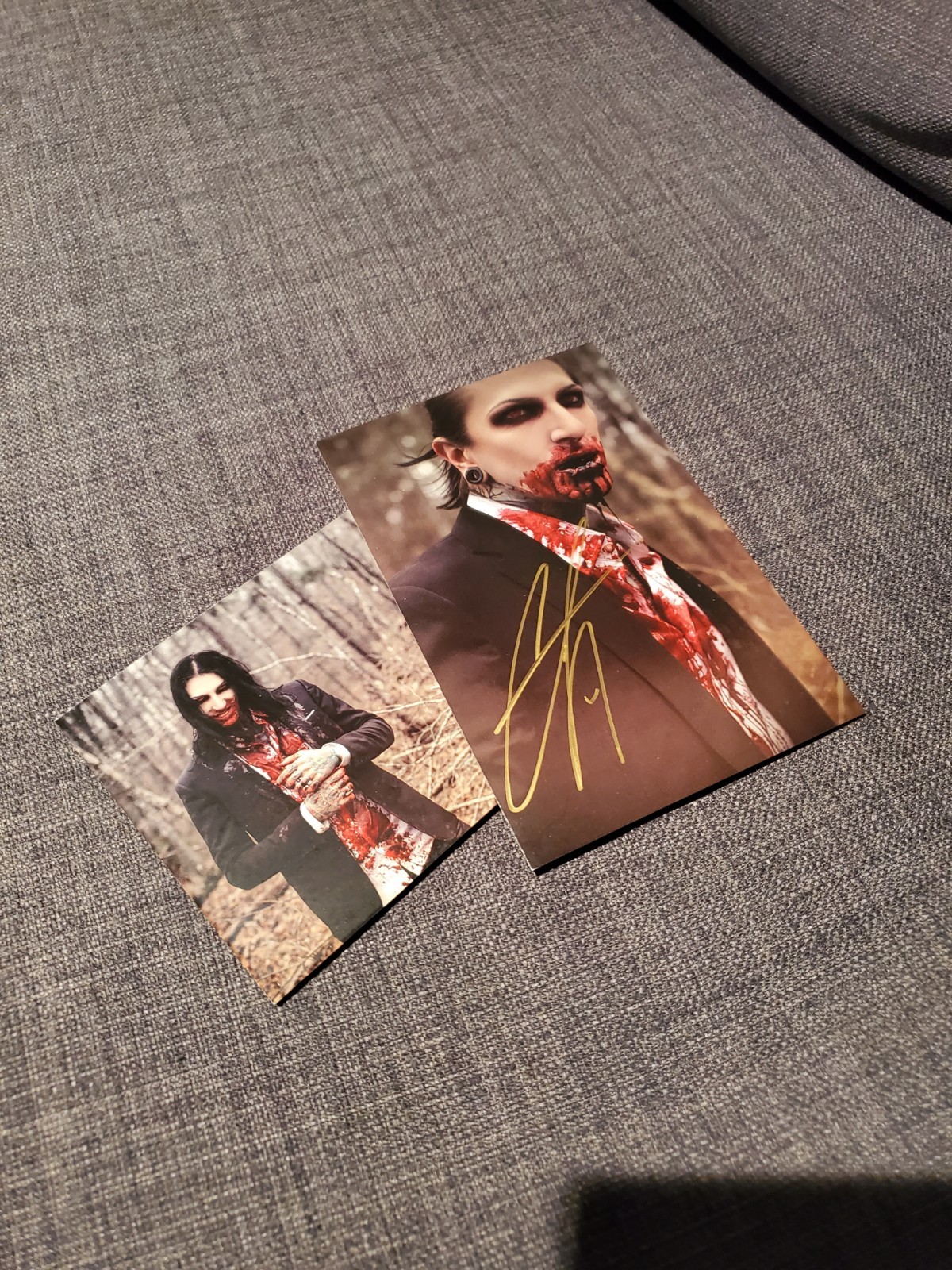 CHRIS MOTIONLESS doubled sided 4x6 signed photo prints MOTIONLESS IN WHITE MIW