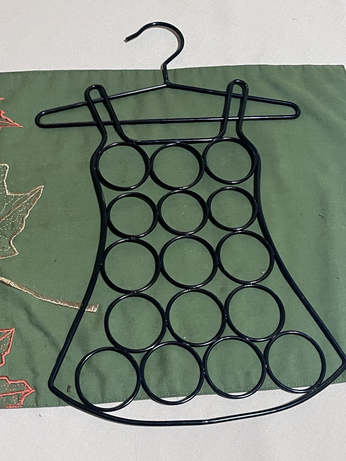 Scarf/belt hanger, dress shaped, black, 10 W x 16 T, 2\