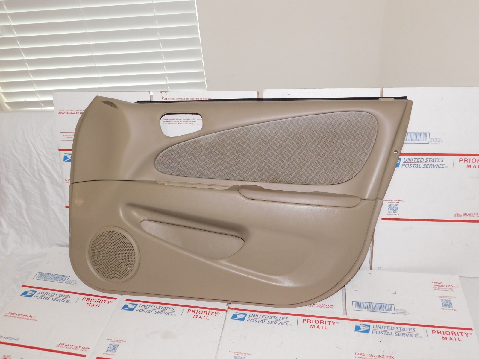 1998-2002 Toyota Corolla Passenger Right RH Door Panel Tan Power Windows OEM