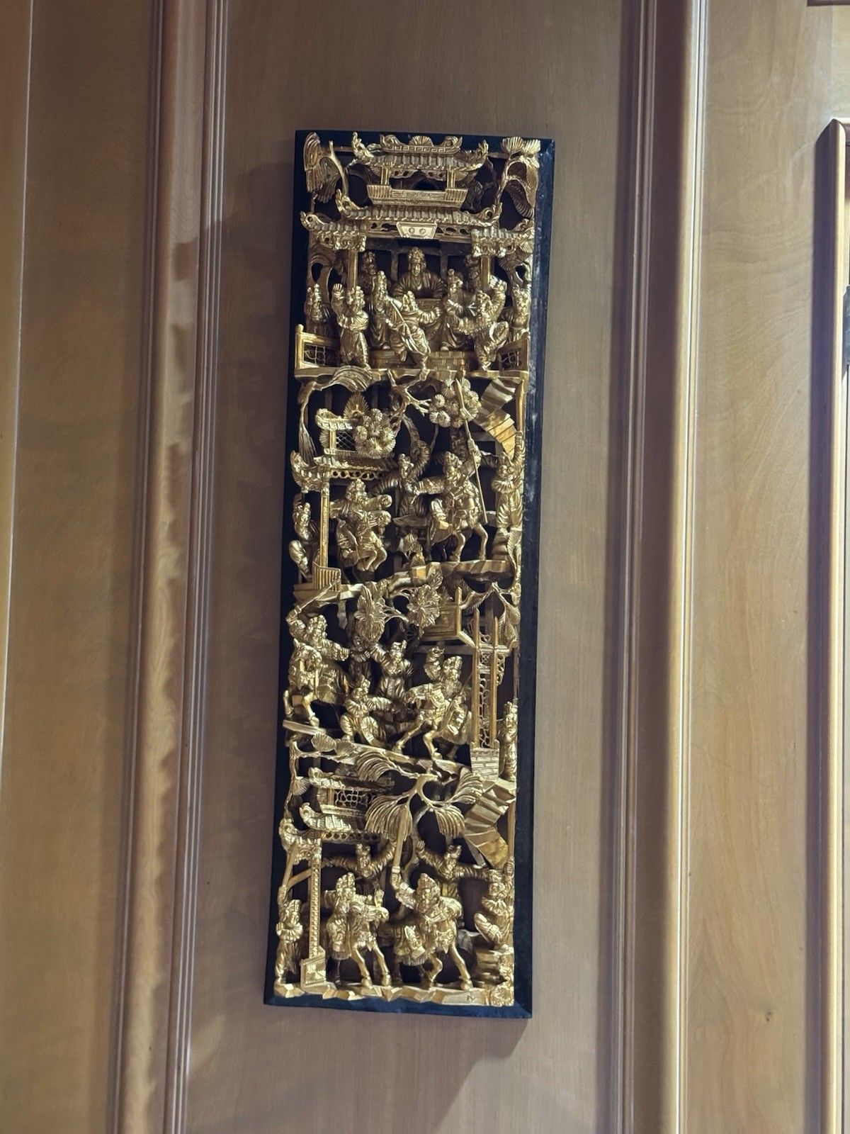 Vintage Chinese Gold Gilt 3D Wall Panel 31” Chinoiserie Temple Court Relief Art
