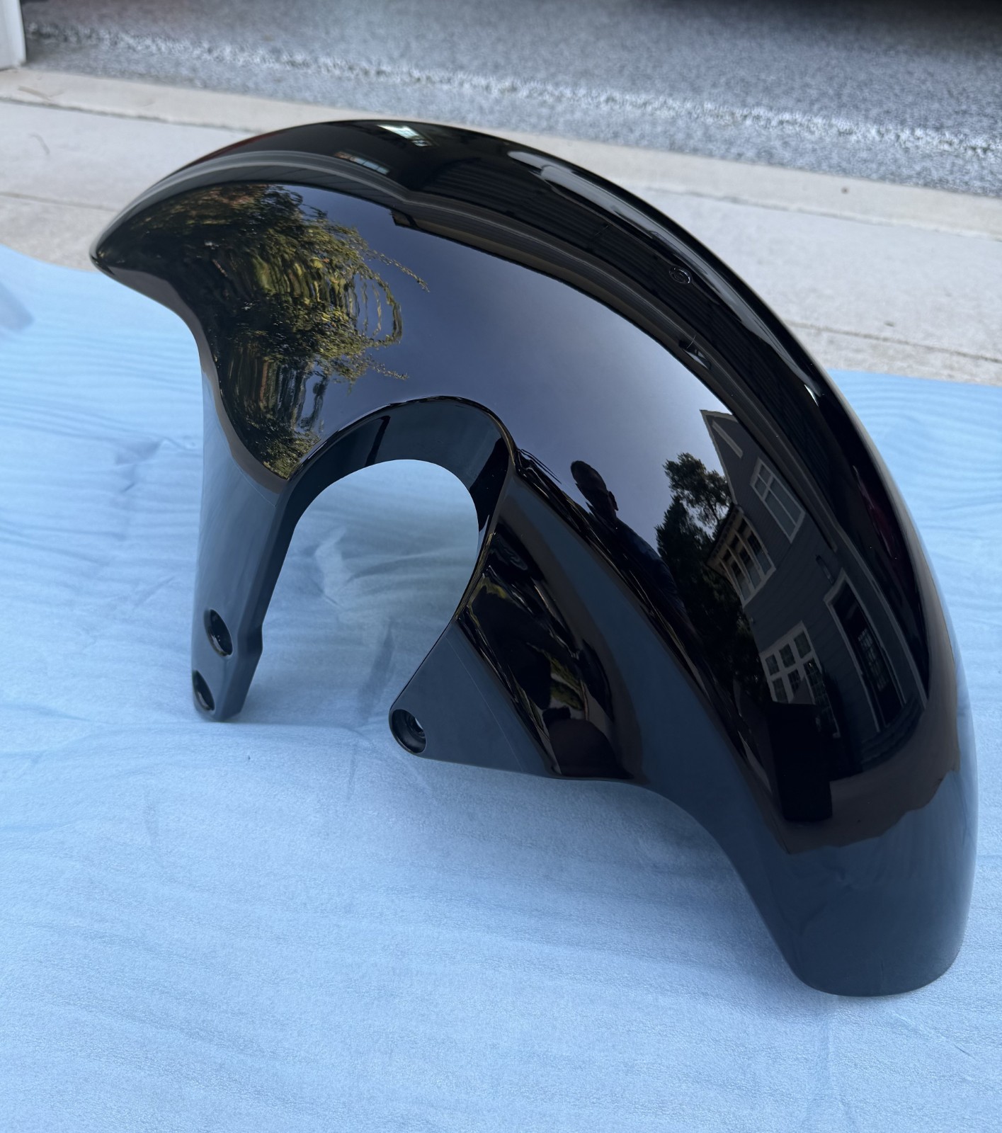 Suzuki M109R OEM Front Fender Part 53111-48G00-YAY - BLACK - pre-owned Suzuki M109R OEM Front Fender Part 53111-48G00-YAY - BLACK - pre-owned