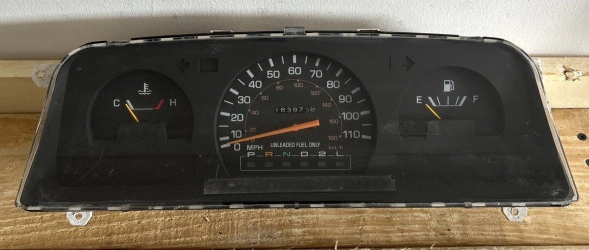 1989 Toyota Pickup Instrument Gauge Cluster 183k miles 89506-315140 A/T OEM