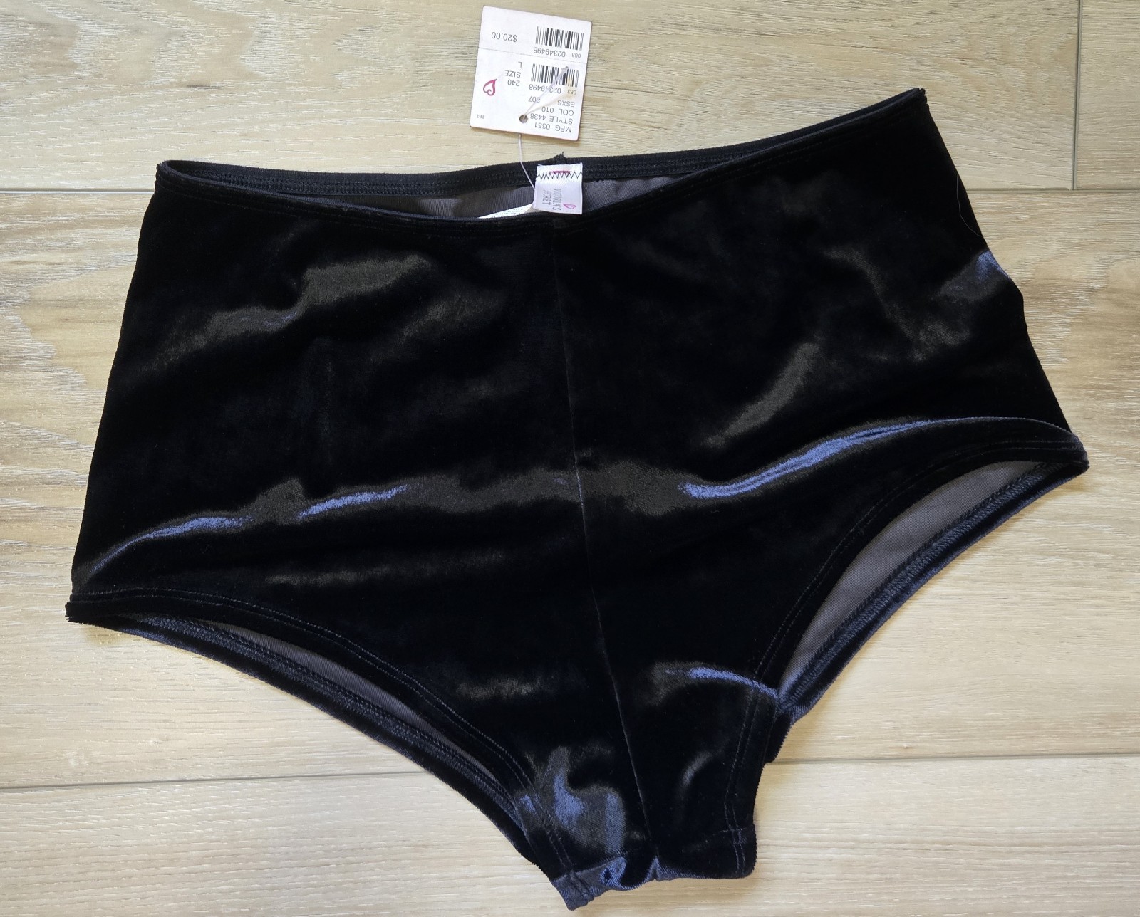 NWT Rare Vintage Victoria\'s Secret Black Velvet Boy Leg Bun Hot Pant Panties L NWT Rare Vintage Victoria\'s Secret Black Velvet Boy Leg Bun Hot Pant Panties L
