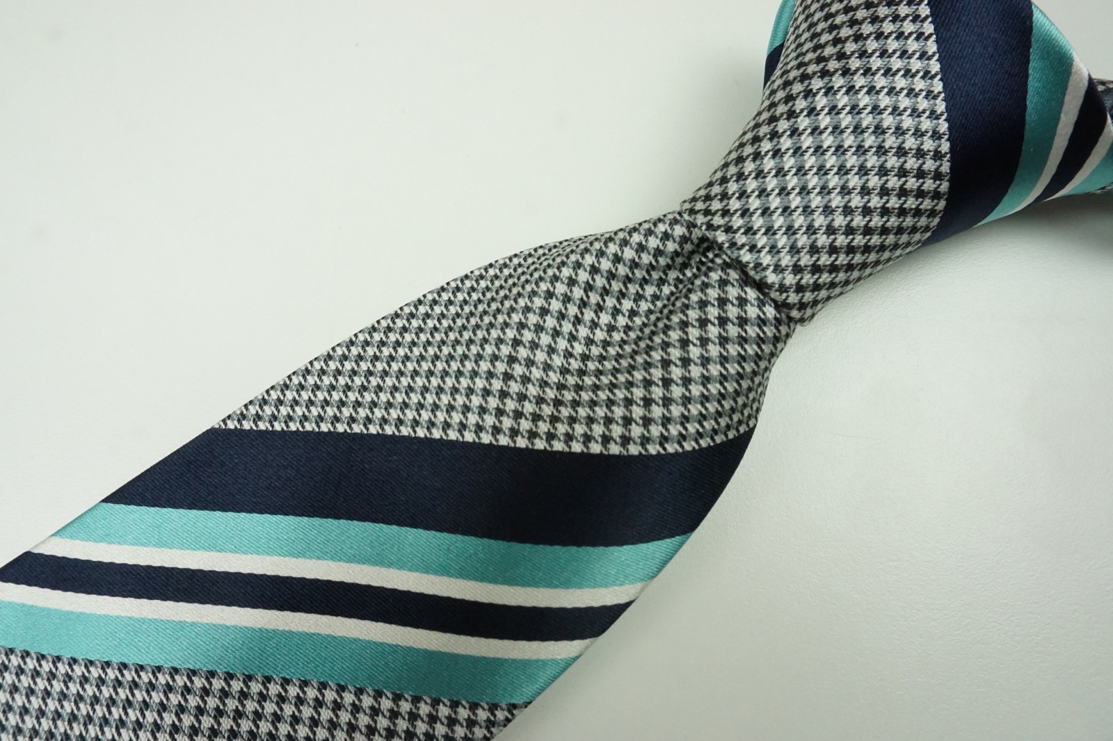 Brioni Silk Teal Gray Navy Houndstooth  Standard Tie Made in Italy NEW
