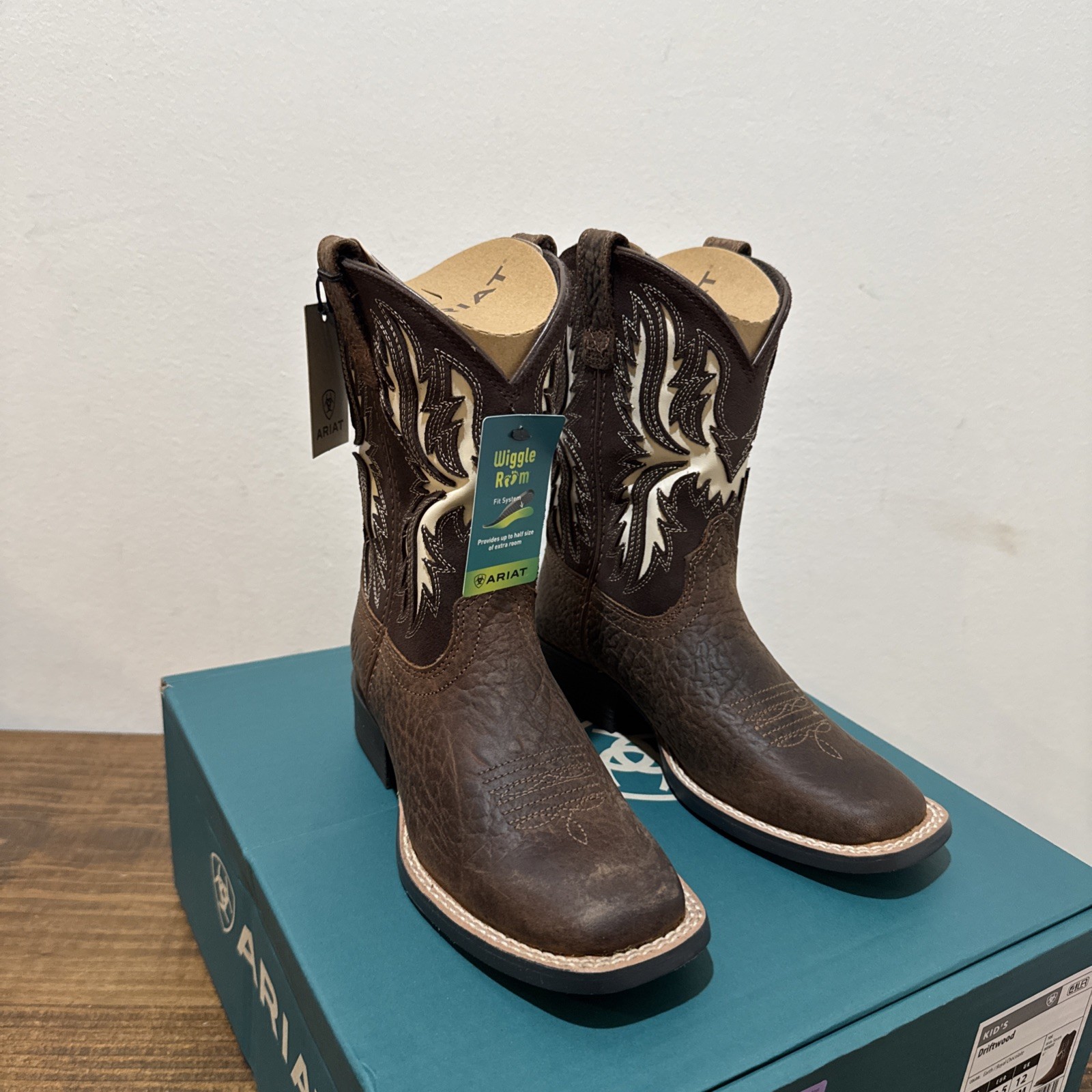 NIB Ariat Driftwood Western Boots Youth Kids Size 13 Brown / Dark Brown