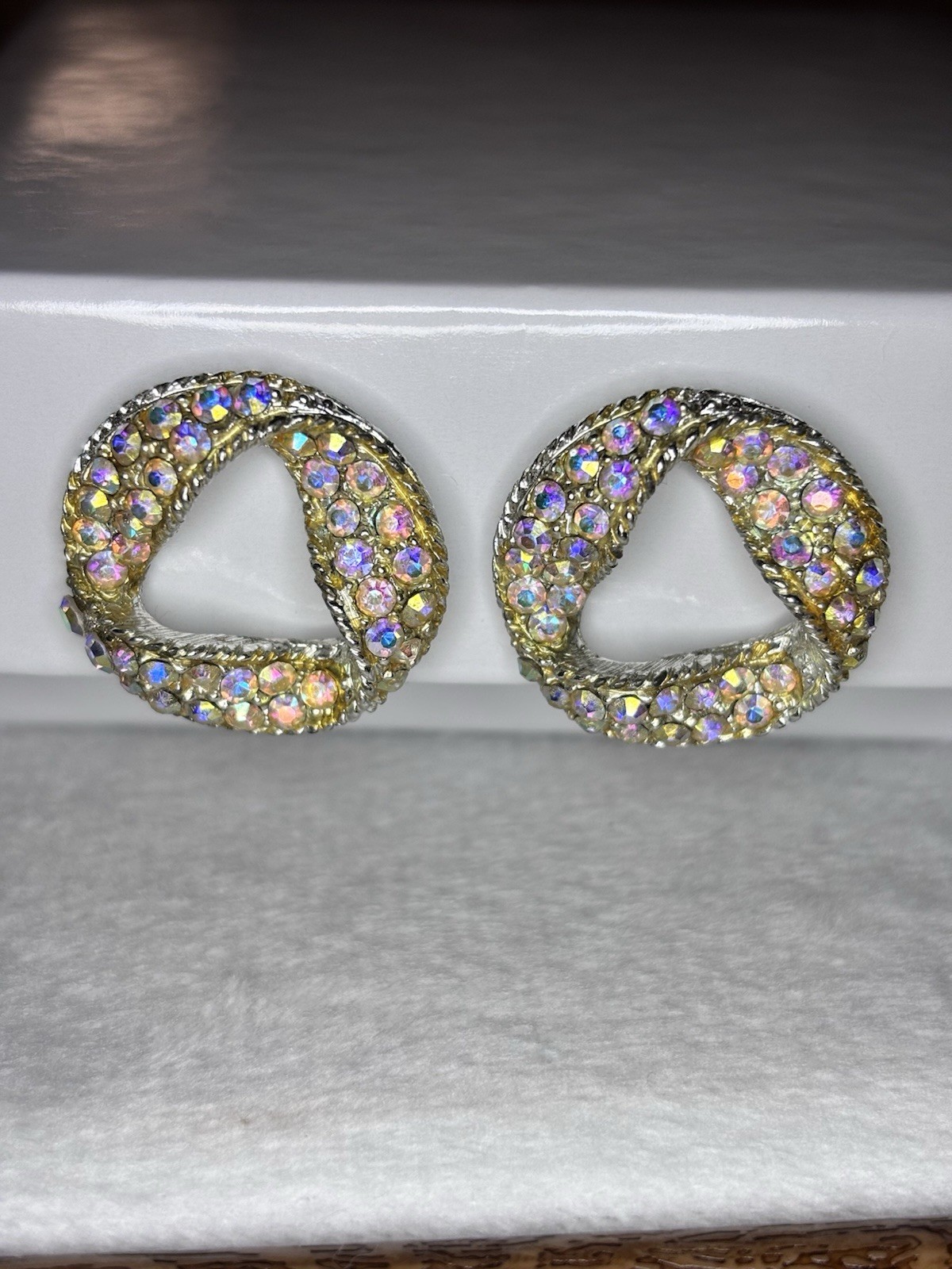 Vtg 1950s Gold Pavé AB Rhinestone Open Swirl Wreath Statement Clip On Earrings