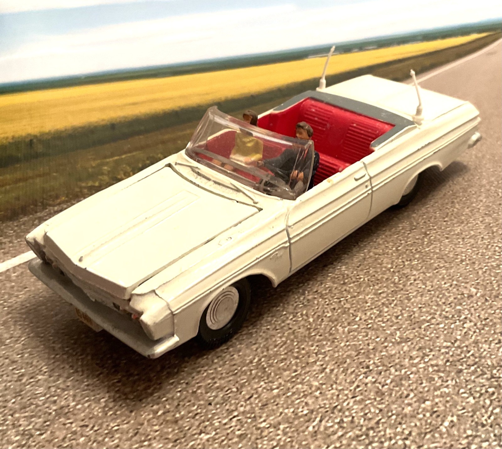 1965 DINKY TOYS Meccano Ltd England 115 PLYMOUTH FURY 1/42 scale window box