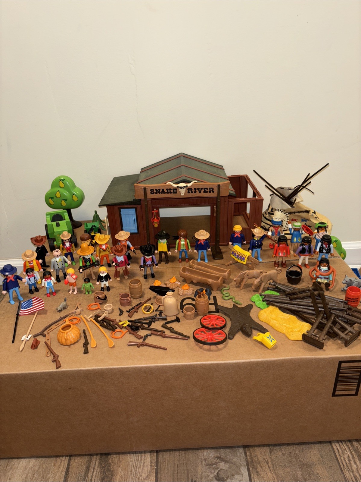 Massive Lot Of Playmobil Vintage 70s - 90s Parts & Pieces Snake River, Indians +