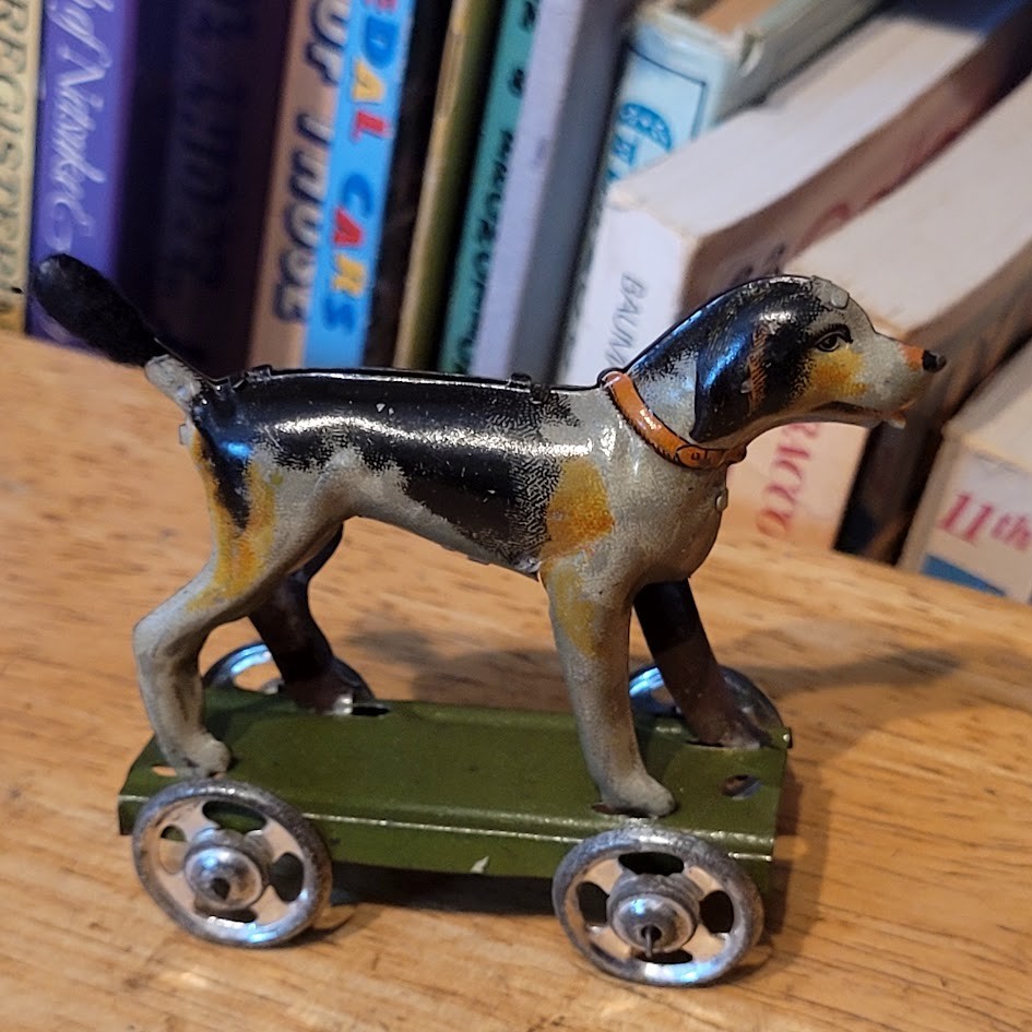 VINTAGE 1910\'s  DISTLER  TIN   LITHO PULL TOY  HANDSOME DOG   PENNY TOY