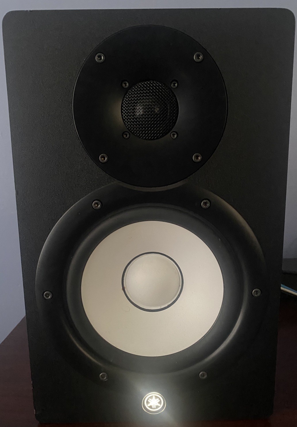 (Single) Yamaha HS7 6.5” Powered Active Studio Monitor