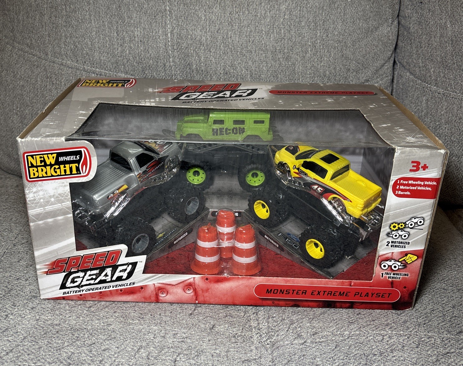 New Bright Monster Extreme Playset 4X4 3 Trucks Chevy Silverado Ford F-150 + NEW
