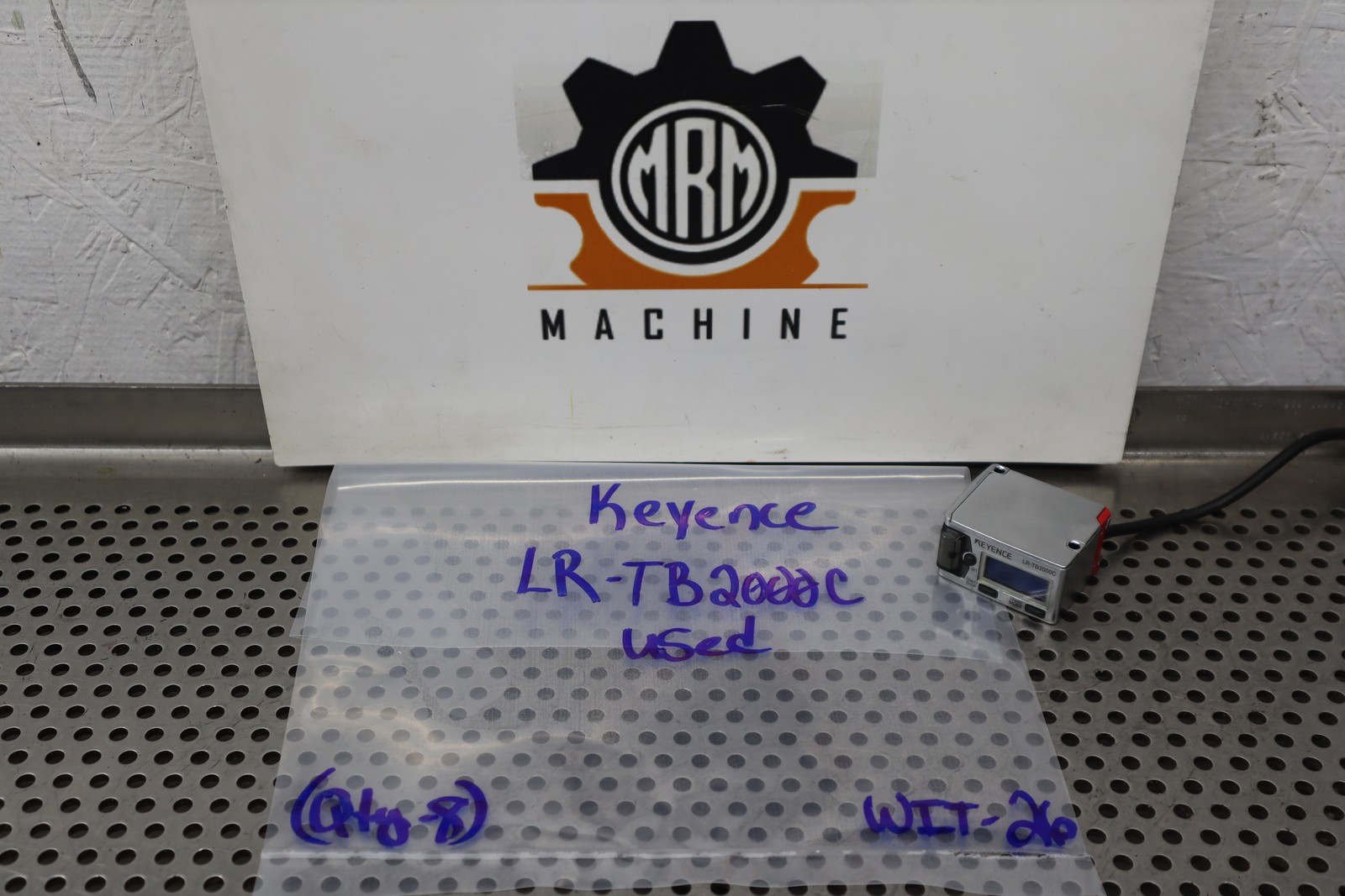 Keyence LR-TB2000C 20-30VDC Laser Sensor Used With Warranty See All Pictures