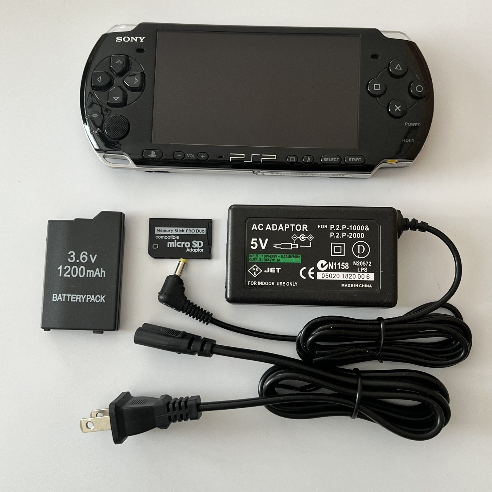BLACK Sony PSP 3000 System w/ Charger, Battery, & 32gb Memory Card Bundle Import
