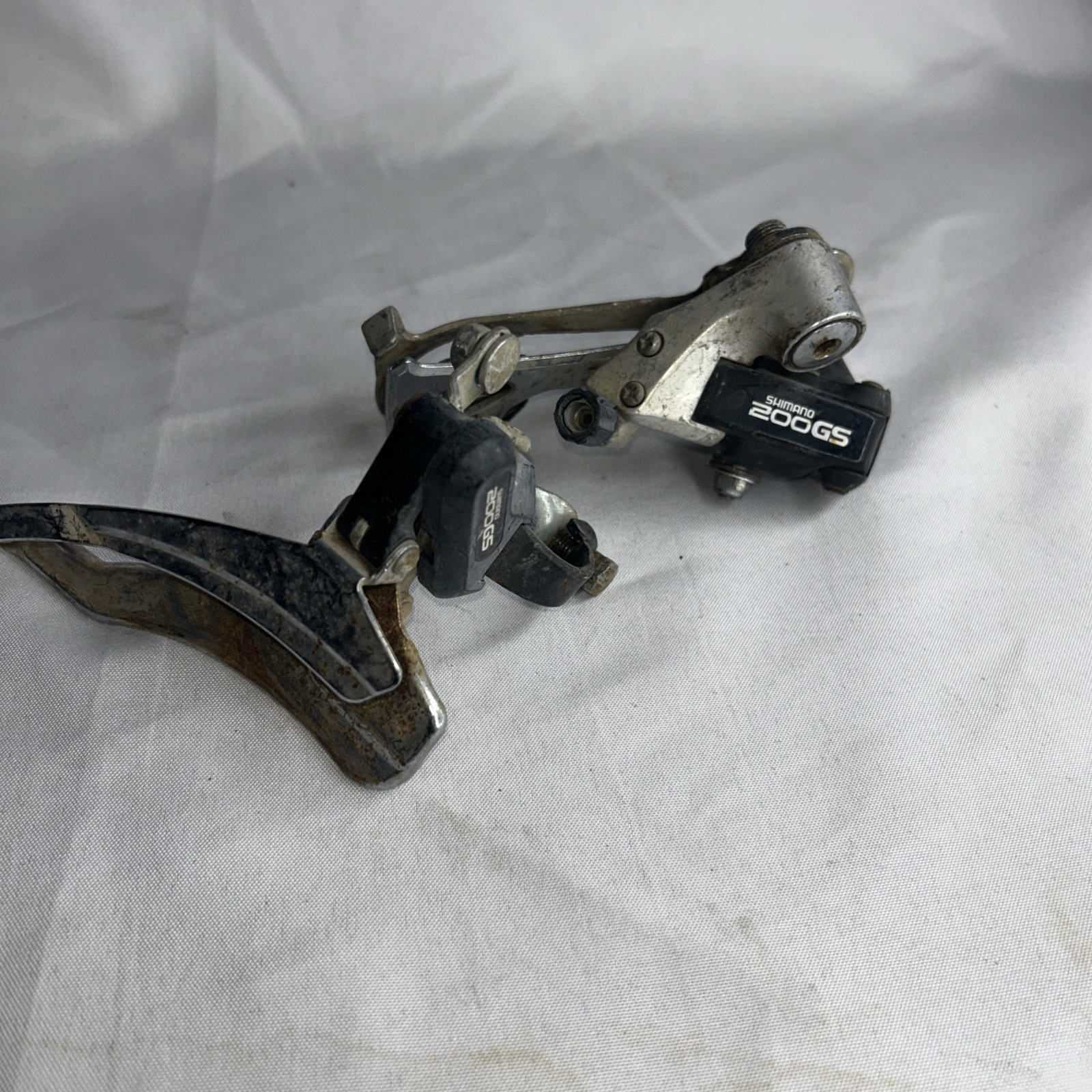 Vintage Shimano 200gs Front And Rear Derailleurs Used Working Condition 3x6 Vintage Shimano 200gs Front And Rear Derailleurs Used Working Condition 3x6