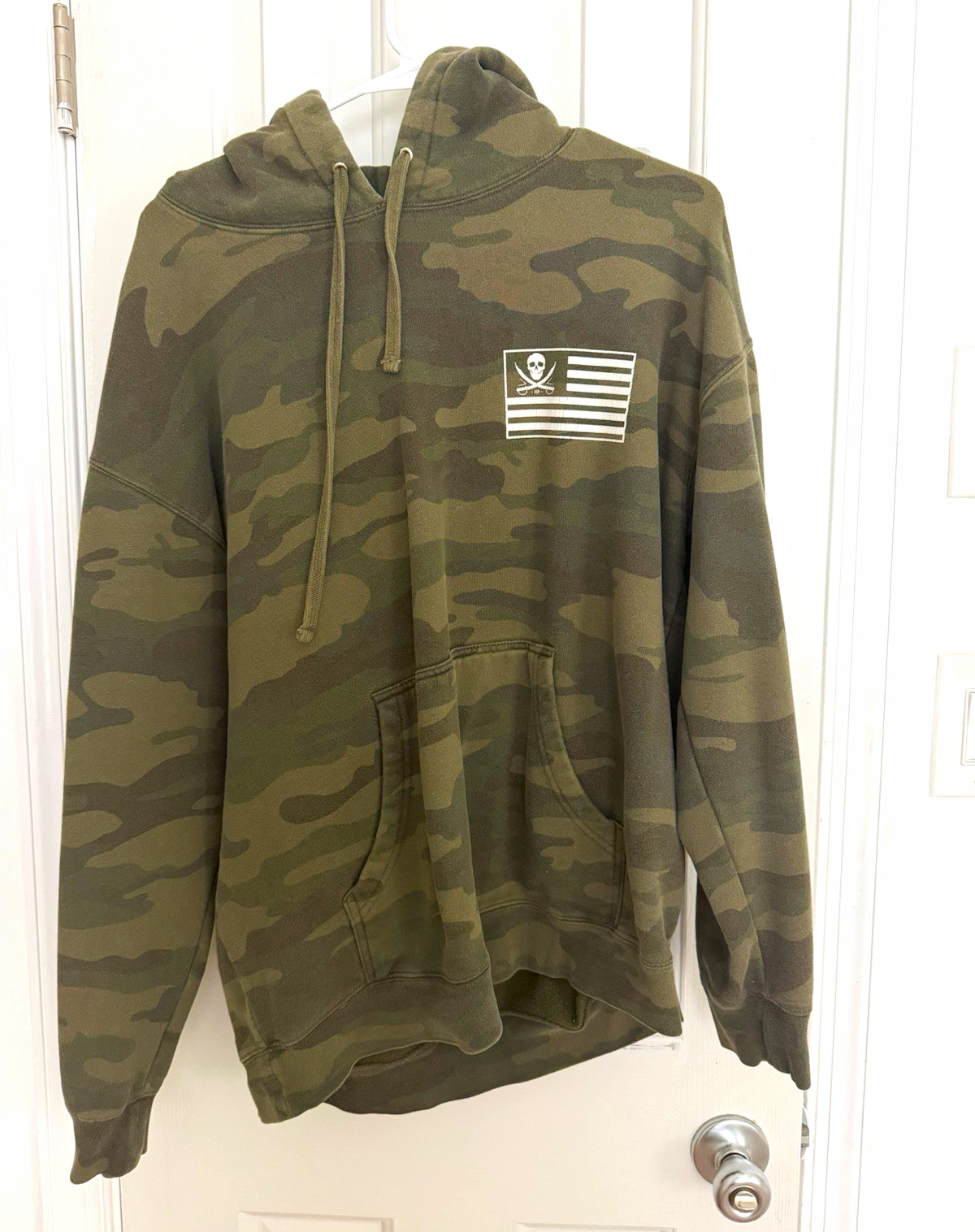 Haggard Pirate Men\'s Green Multi-Cam Camo Skull Graphic Fleece  Hoodie Size L