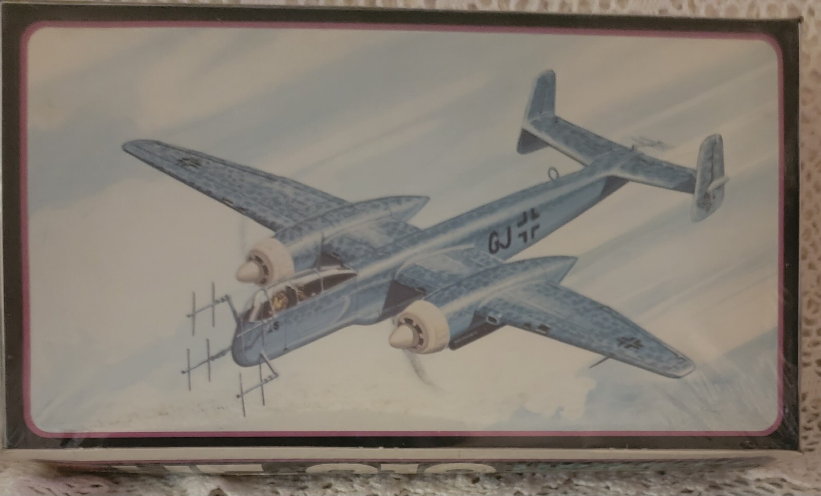NEW NRFB VINTAGE AMT FROG HE-219 HEINKEL 219 A-2 FIGHTER PLANE MODEL KIT 1/72 NEW NRFB VINTAGE AMT FROG HE-219 HEINKEL 219 A-2 FIGHTER PLANE MODEL KIT 1/72
