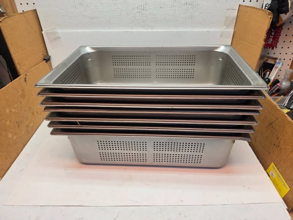 Lot 7 Vollrath 90053 Model-\
