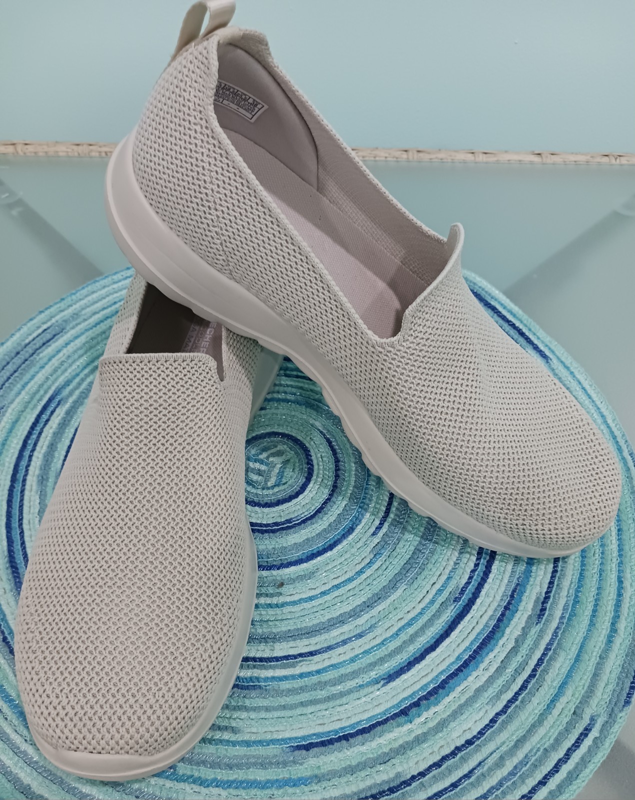 New Skechers Air Cooled Goga Mat Slip-On Beige Comfort Sneaker Shoes Women\'s 8.5 New Skechers Air Cooled Goga Mat Slip-On Beige Comfort Sneaker Shoes Women\'s 8.5