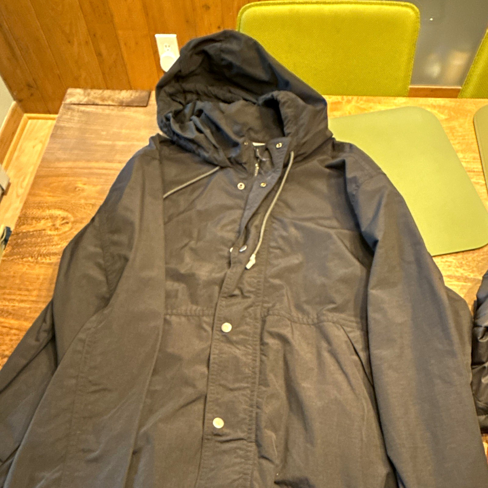 Goodfellow & Co Men\'s 2XL Black Hooded Water Resistant Mid-Length Rain Coat