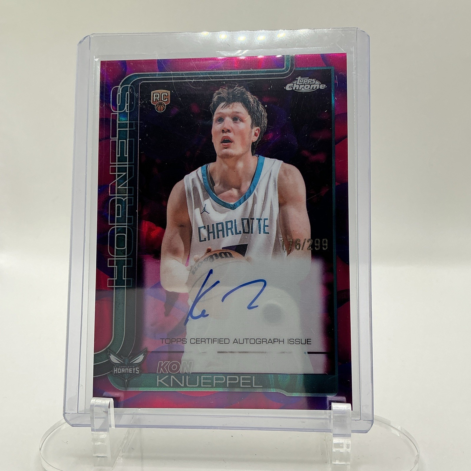 M Topps Chrome upd Kon Knueppel Rookie Autograph #TCAR-KK Hornets NBA 2025-26