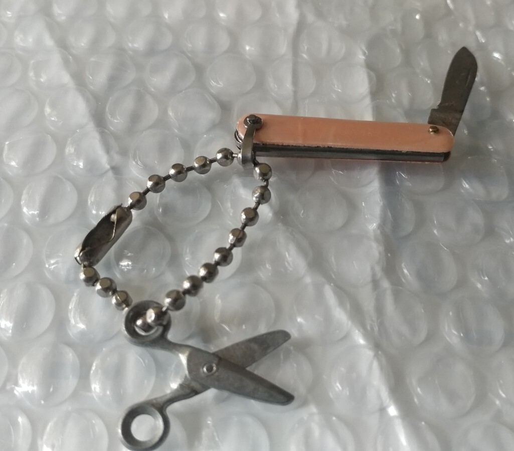 Vintage Bakelite Carnival Pocket Knife And Mini Scissors Vintage Bakelite Carnival Pocket Knife And Mini Scissors