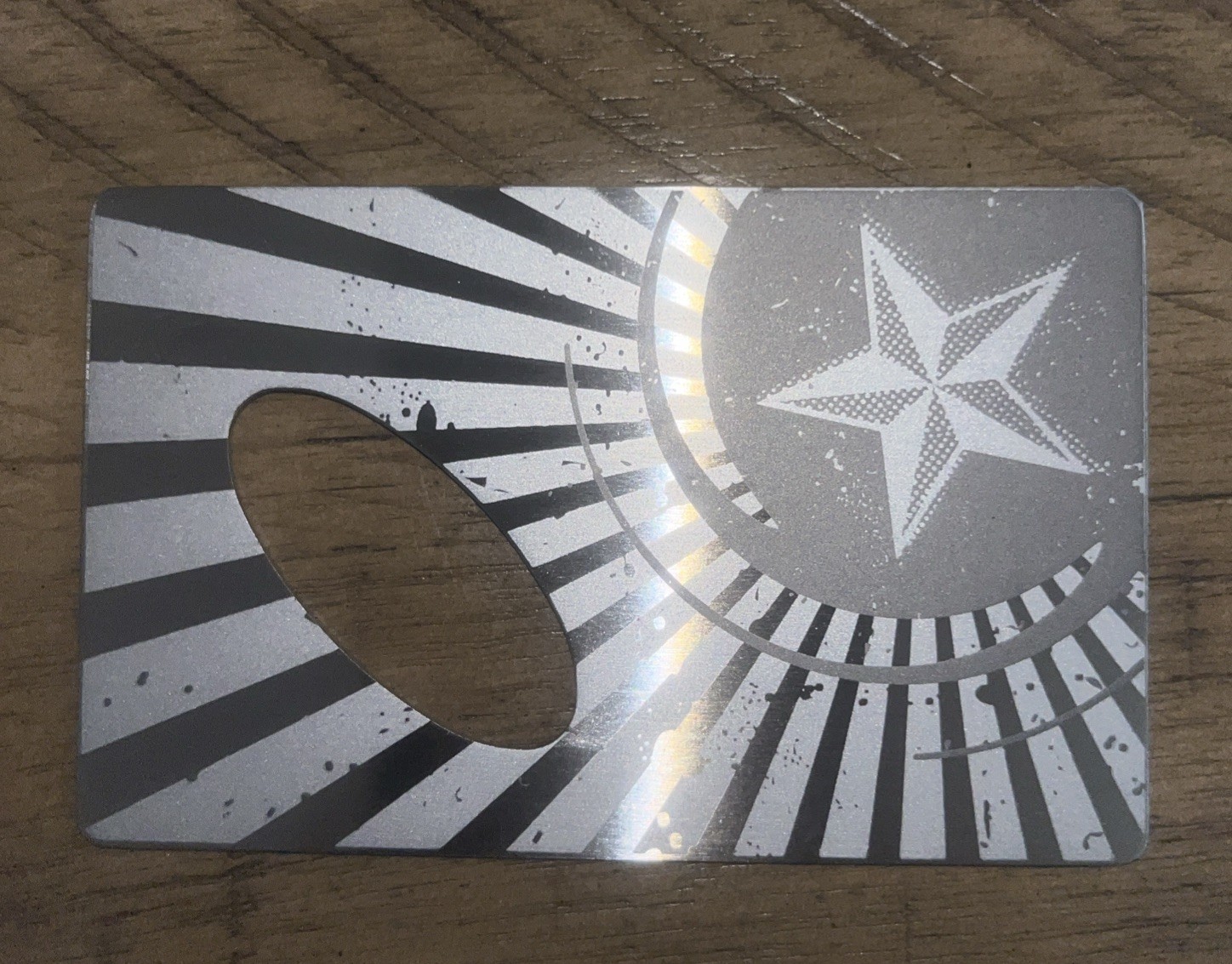 Marlboro Star Bottle Opener Wallet Credit Card Size Heavy Duty Marlboro Star Bottle Opener Wallet Credit Card Size Heavy Duty