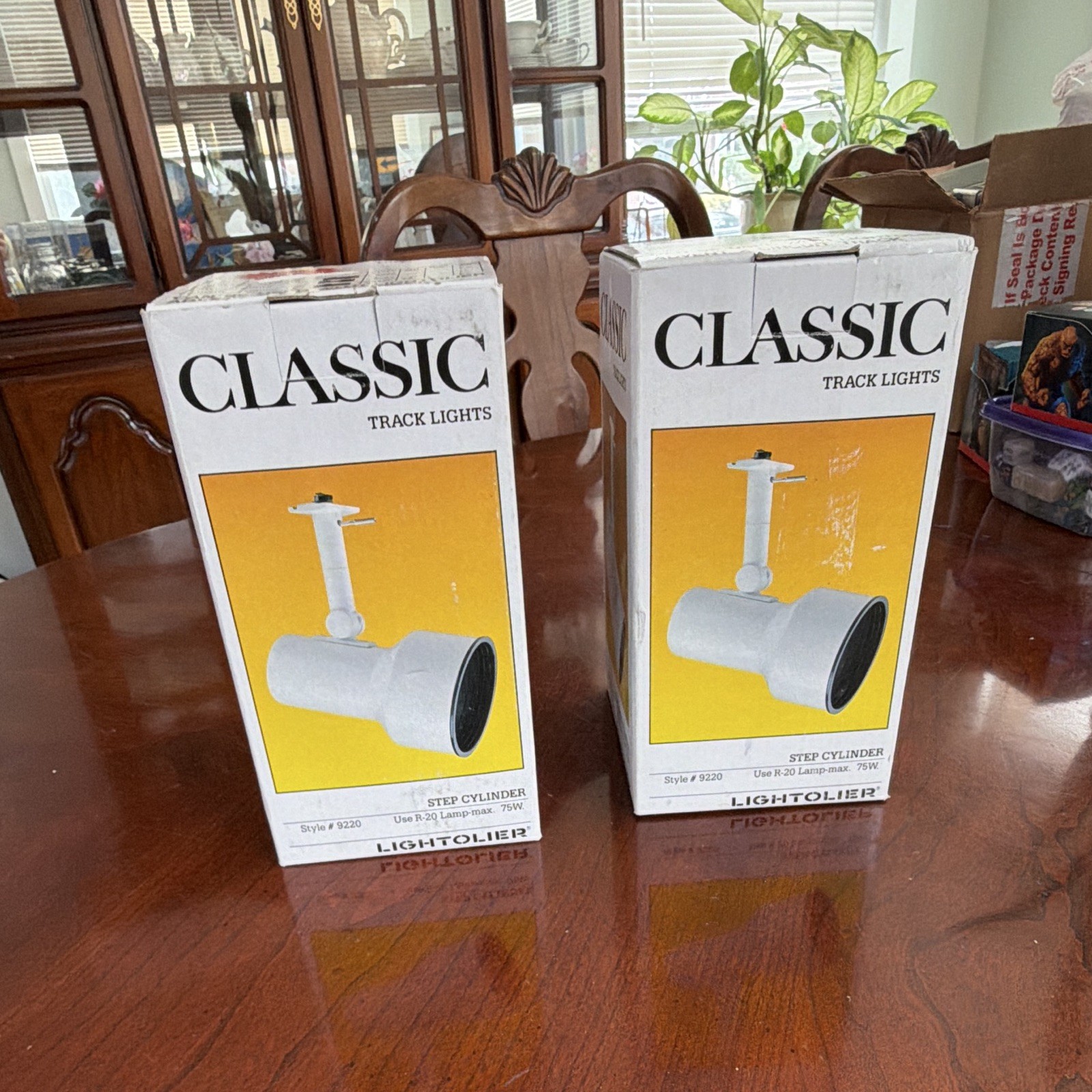 x2 Lightolier Classic Step Cylinder Track Lighting, White Cylinder Shade, 9220 x2 Lightolier Classic Step Cylinder Track Lighting, White Cylinder Shade, 9220