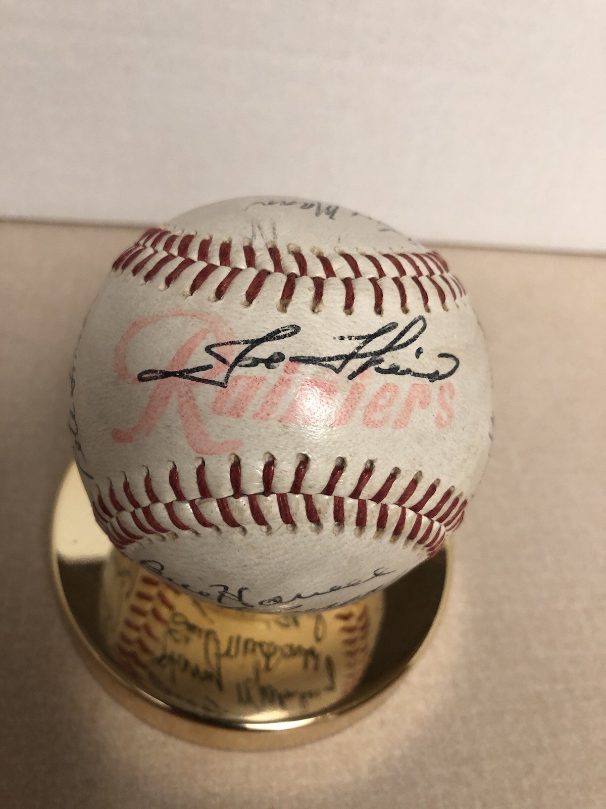 1962 Seattle Rainier Autograph Baseball PCL League 24 Players 1962 Seattle Rainier Autograph Baseball PCL League 24 Players