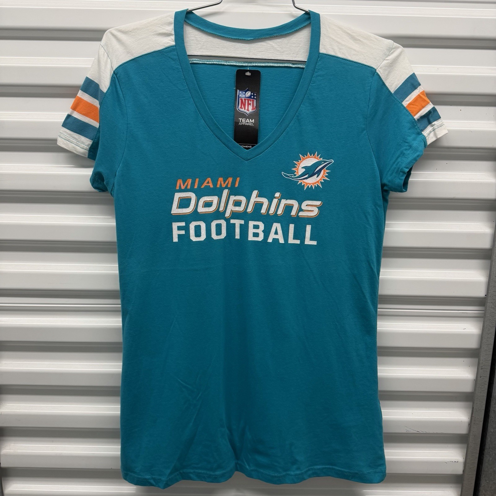 Miami Dolphins Women’s Majestic Graphic T-shirt XL New NWT NFL Vintage Teal