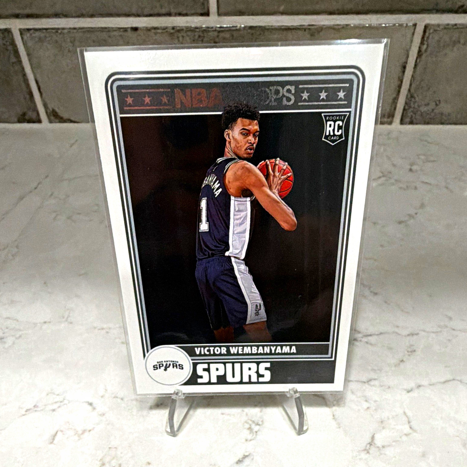 Panini 2023-24 NBA Hoops Victor Wembanyama RC Hoops Tribute #298 Spurs