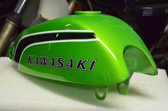 KAWASAKI MT1B 1974 GAS TANK DECALS LEFT AND RIGHT SIDE TANK NOT INCLUDED