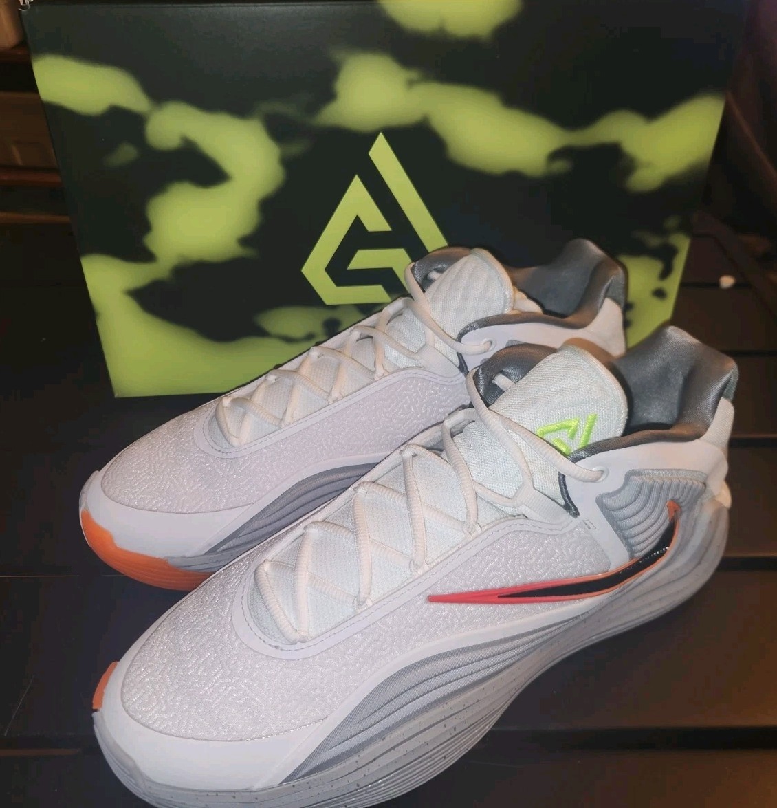 NIB - Nike Giannis Freak 7 HP3450-100 Mens Size 13 White Orange Grey