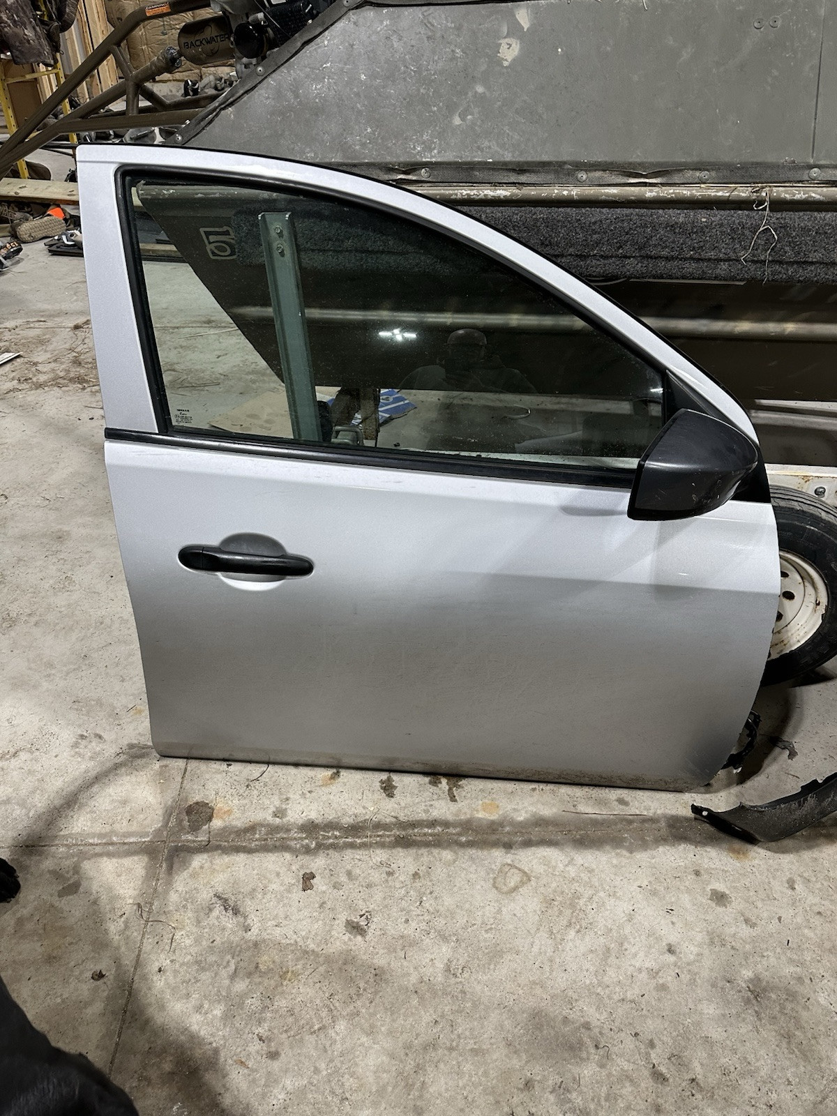 2012-2019 Nissan Versa Passenger Side Front Door MANUAL 2012-2019 Nissan Versa Passenger Side Front Door MANUAL