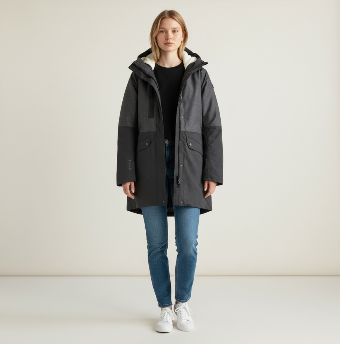 NWT Helly Hansen Senja Parka Women- Black Waterproof Winter Coat Jacket - Size S NWT Helly Hansen Senja Parka Women- Black Waterproof Winter Coat Jacket - Size S