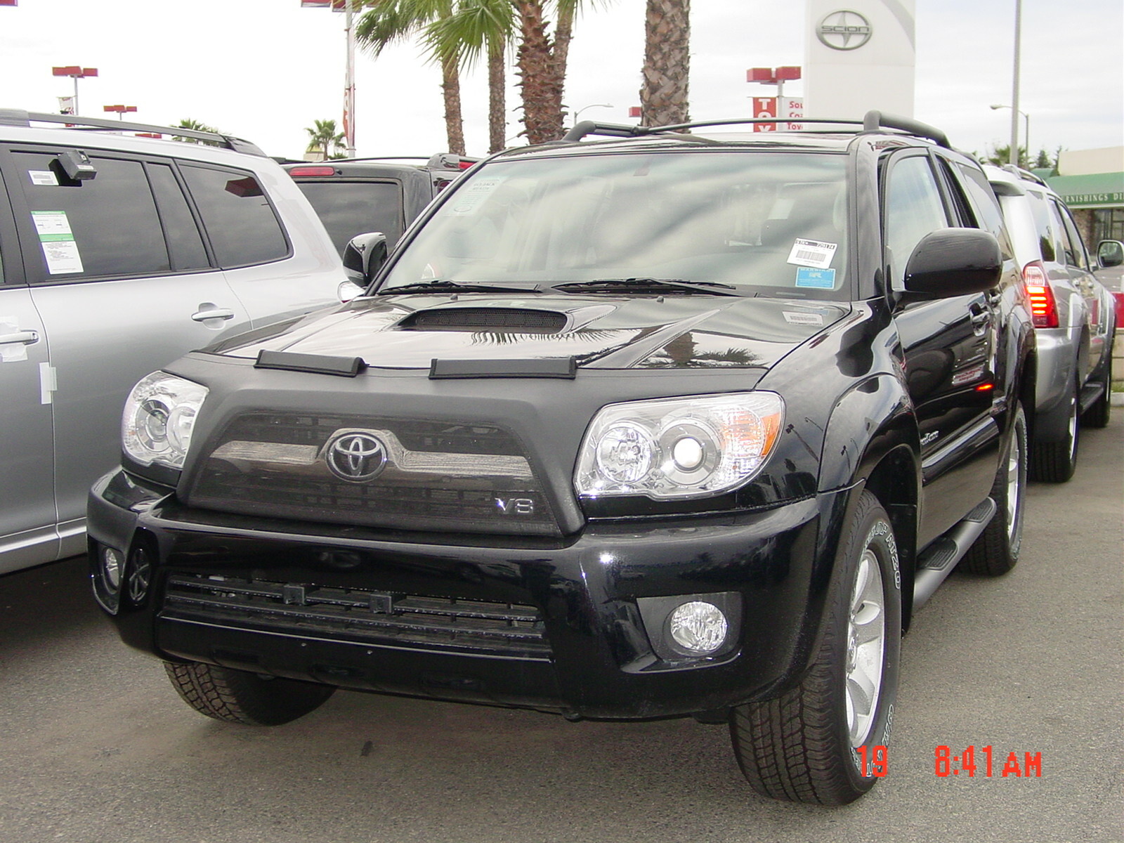 Colgan Premium Sport Hood Bra Mask Fits Toyota 4Runner 2006-2009 06-09