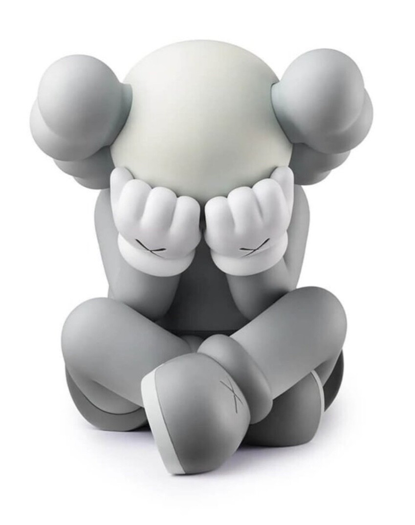 Kaws Separated 2021 Grey Figure Kaws Separated 2021 Grey Figure