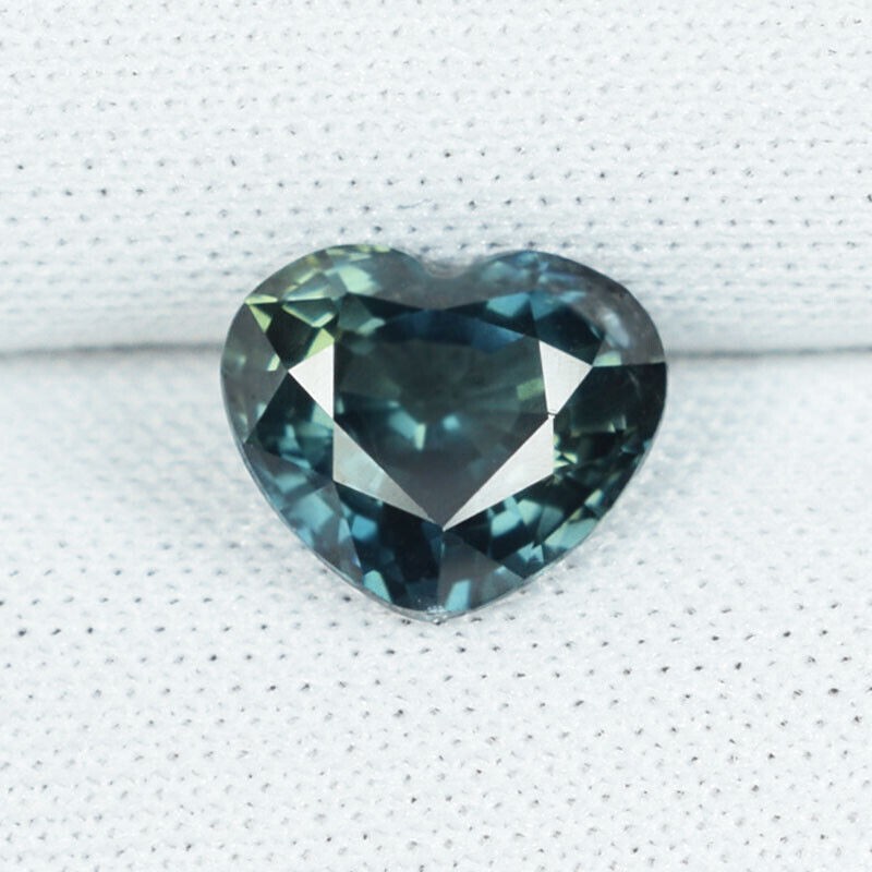 1.96 ct DAZZLING - BLUISH GREEN  NATURAL SAPPHIRE  Heart  See Vdo 0414 